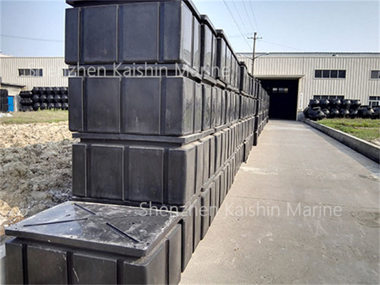 Eco-Friendly Black LLDPE Floatation Floats Floating Pontoon Yacht Boat Marine Dock