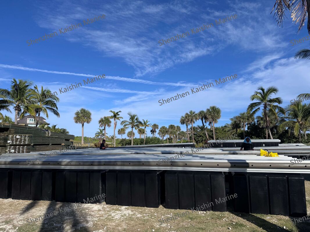 Corrosion Resistant Aluminum Floating Dock With Good Stability And 250 Kg/sqm Load Capacity For Marina Pontoon
