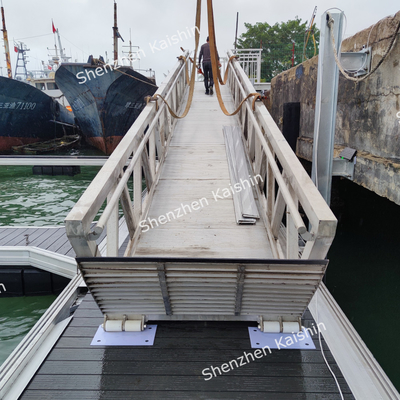 Passerelle in alluminio marino resistenti per pontili galleggianti, barche, yacht e pontoni galleggianti